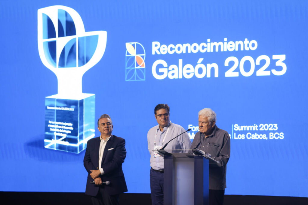 Llama Gastón Luken a construir ciudadanía para cambiar entorno social, político y empresarial.