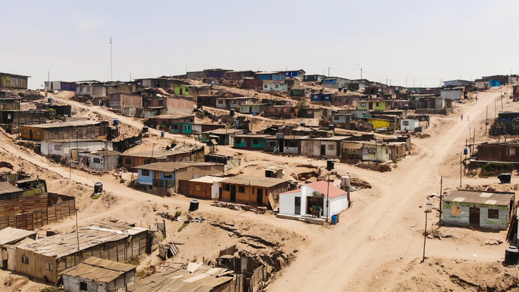 Vivienda sostenible y asequible, una solución para asentamientos informales.