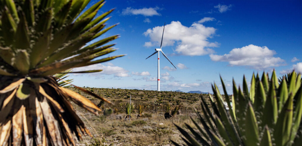 México avanza en atractividad para inversiones en energías renovables.